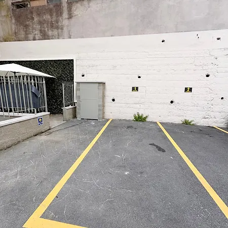5 Minutes From The Sea - Free Parking Apartment